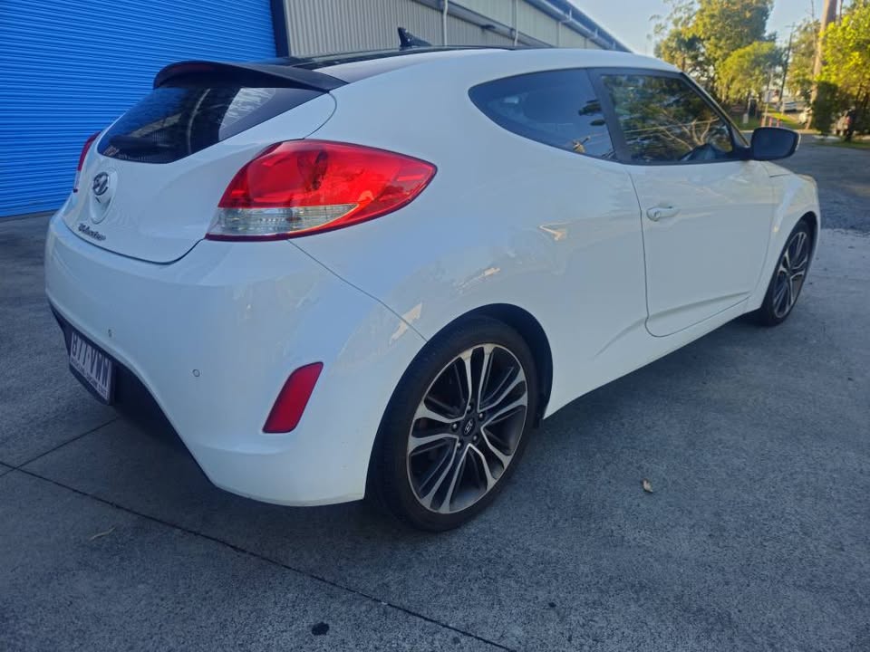 2015 Hyundia Veloster - New to australia car finance 5.jpg